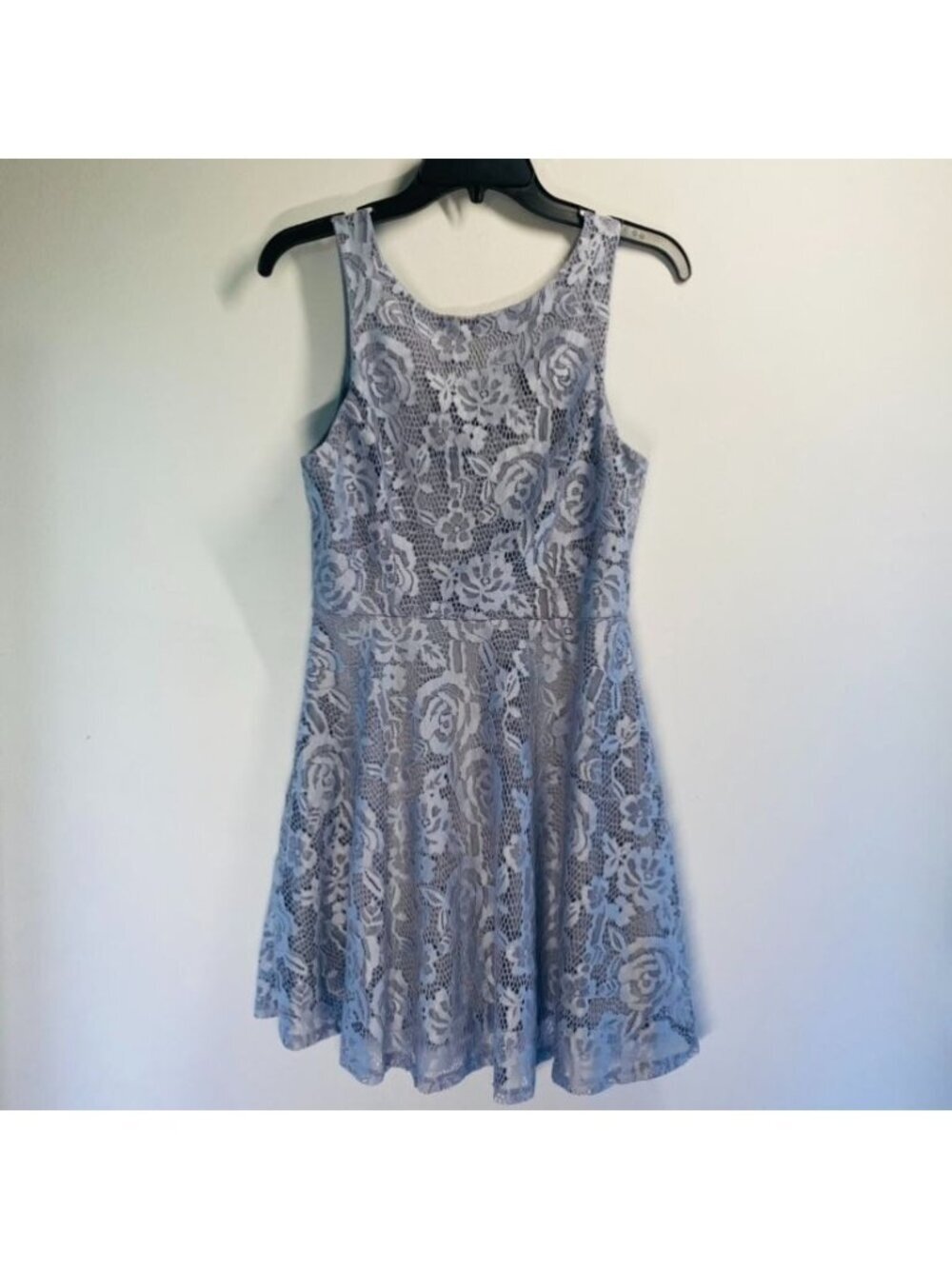 Floral Lace Gray-Blue Sleeveless Fit And Flare Dress With Back Zipper Closure si